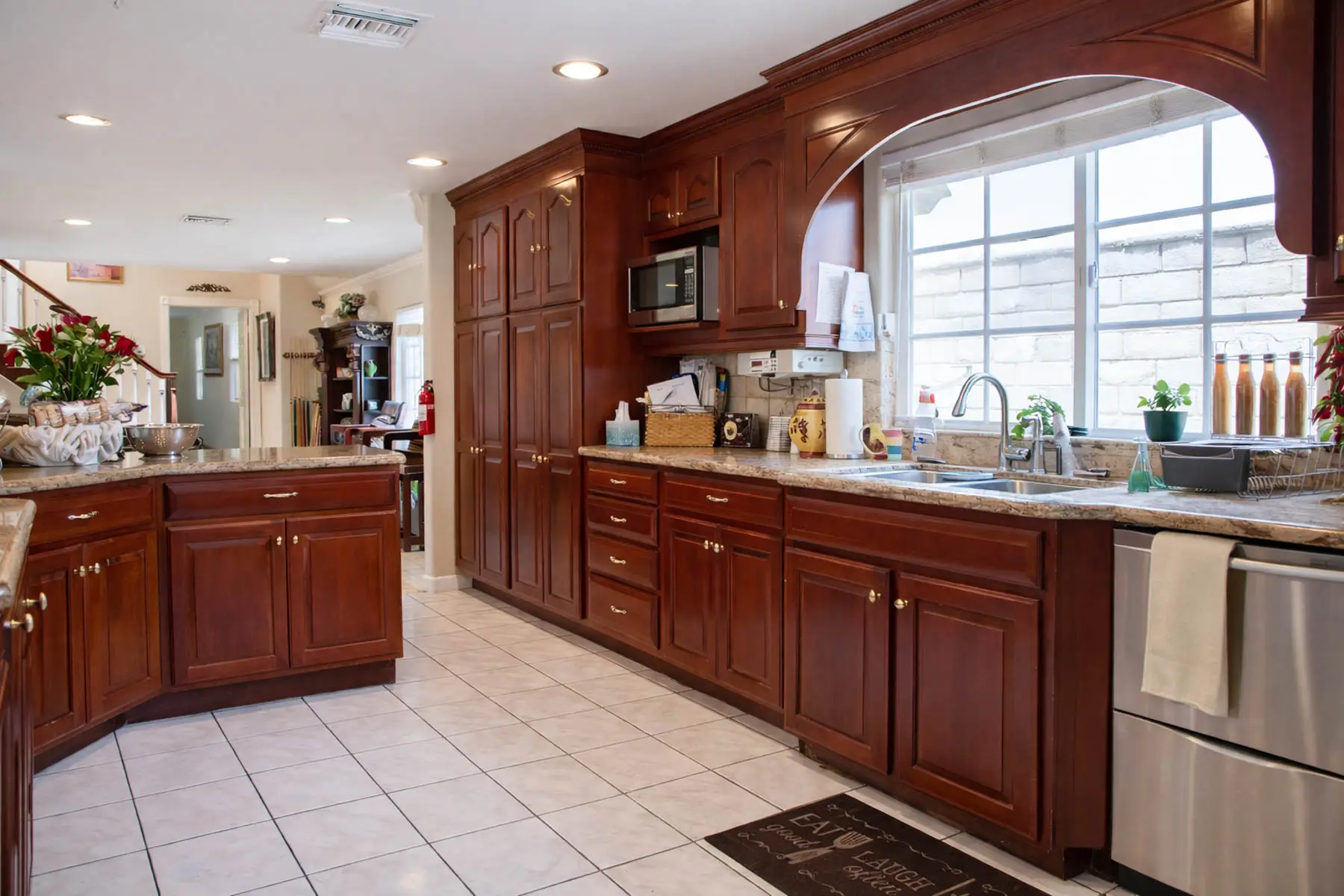 steps-in-the-right-direction-aura-sober-living-northridge-06